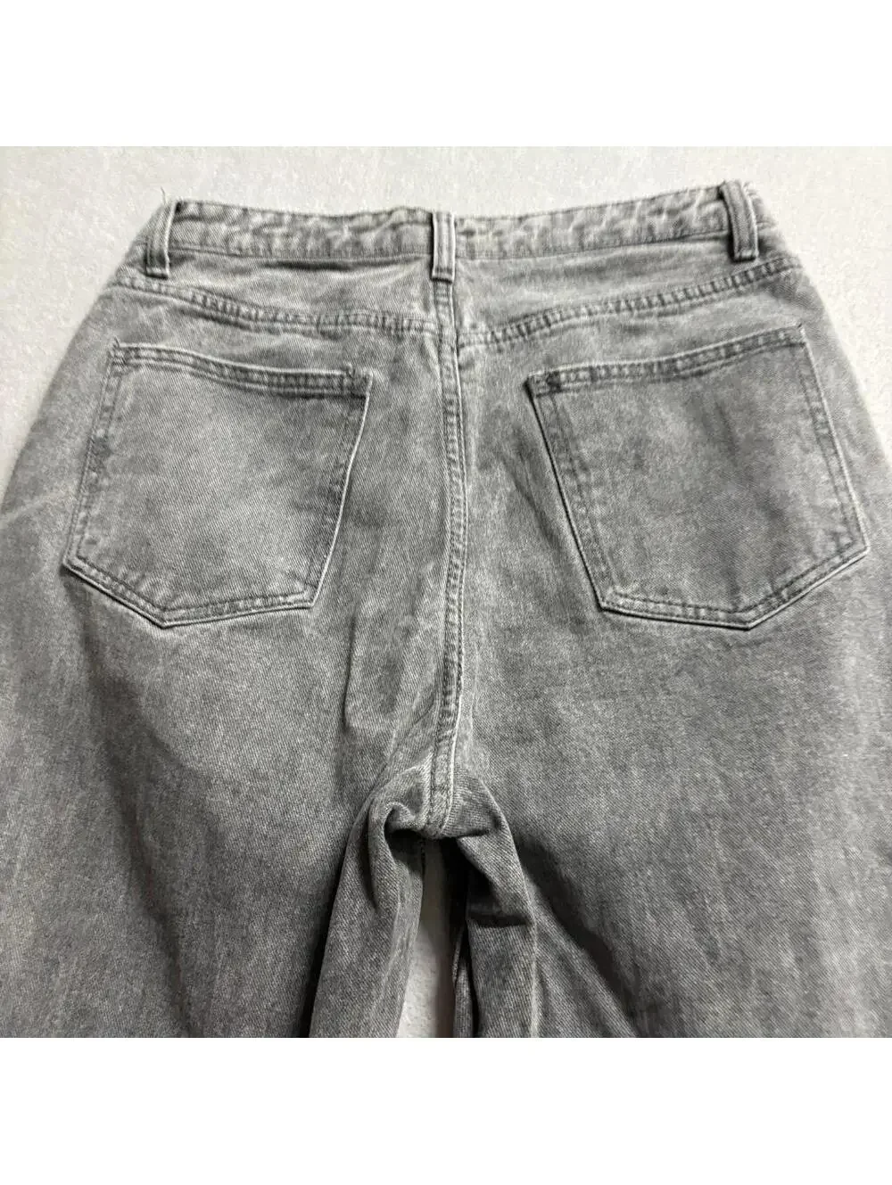 PrettyLittleThing Mom Jeans Womens US 6 Gray Acid Wash Denim High Rise Tapered